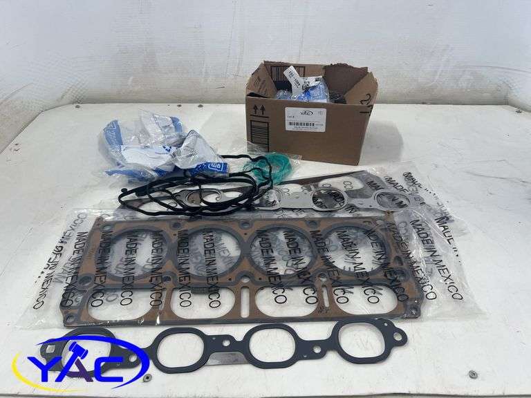 Head Gasket Set & 20- Cylinder Head Bolts & 8- Spark Plugs For 2014 GMC Sierra