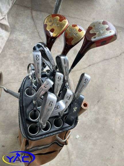 Men's Right Hand Golf Clubs/ Bag/ Cart/ Golf Balls