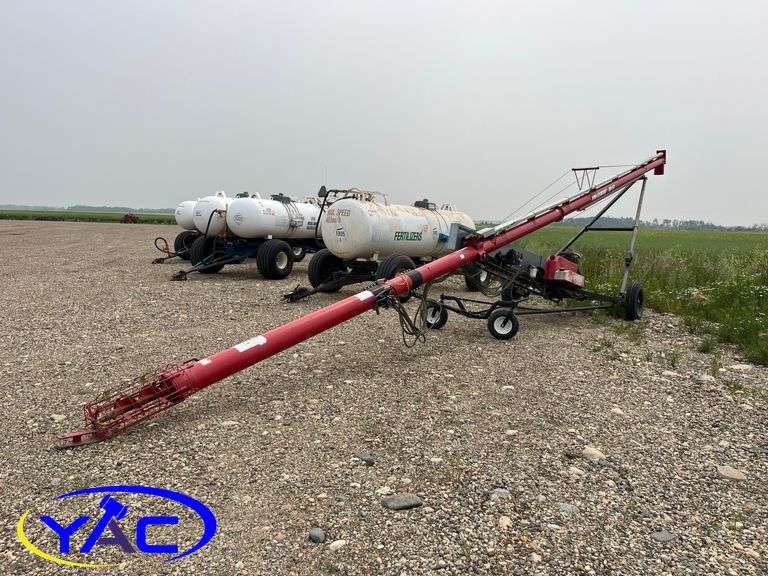 WHEATHEART 8"X51' AUGER W/ MOVER