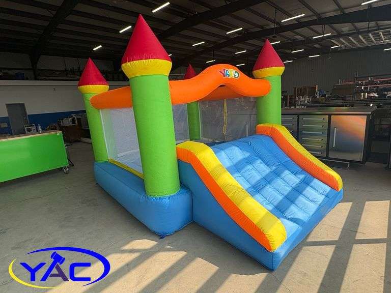 Bounce Castle (Returned Item, Opened Box & Possibly Missing Parts)