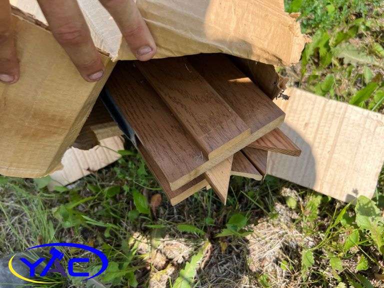 Screws / Wood / Tarp