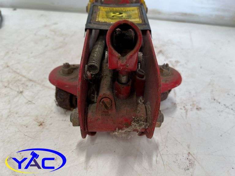 Set Of Booster Cables & Floor Jack