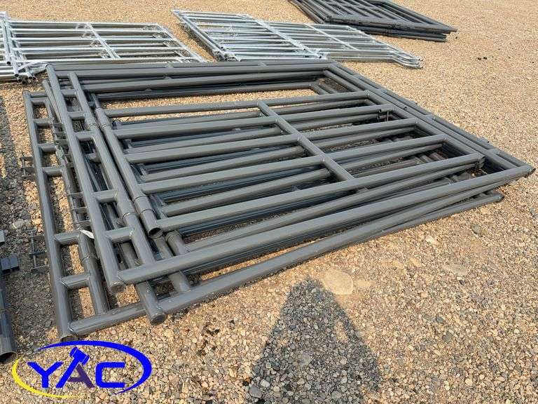 4-9'6 Magnum Framed Gate (BUYER MUST PAY 4X THE BID PRICE)