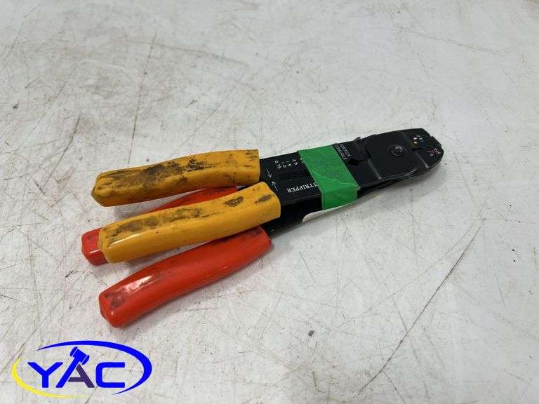 Wire Pliers