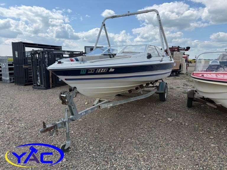1987 BAYLINER CAPRI BOAT W/ 2004 EZ-LOADER TRAILER