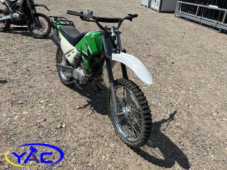 2006 WHITE & GREEN PANTERA DIRT BIKE- NOT RUNNING