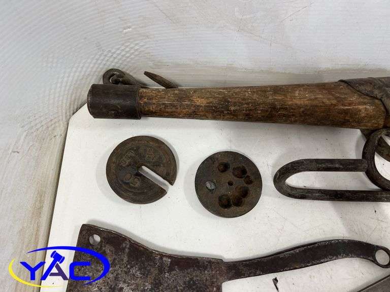 Meat Hangers, Saws