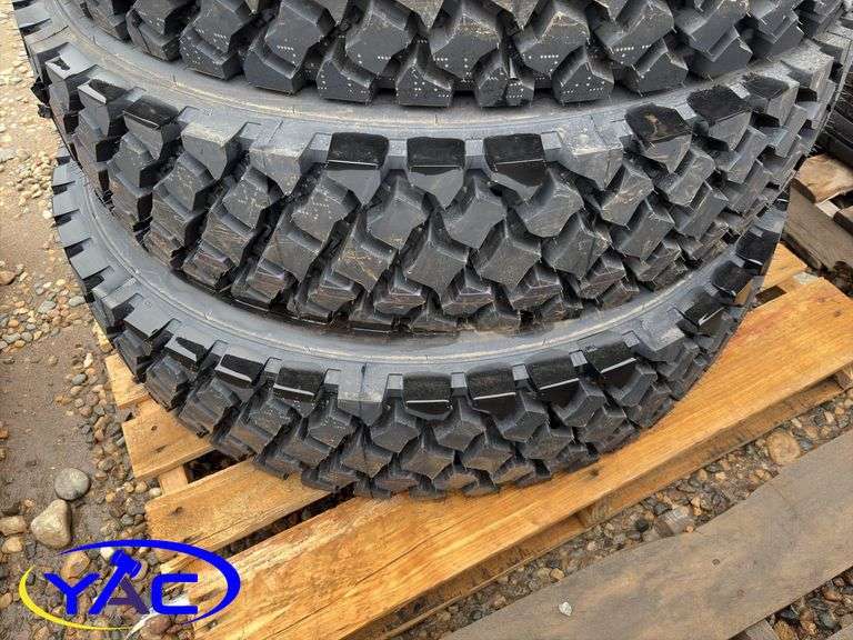 4- 11R22.5 Tires (BIDDER MUST PAY 4X THE BID PRICE)