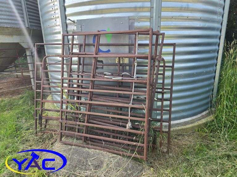 7 Assorted Gates