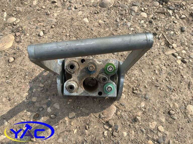 John Deere Single Point Coupler