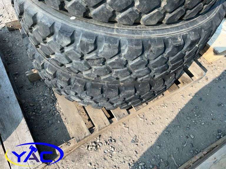4- 11.00R20 Tires & Rims (BUYER MUST PAY 4X THE BID PRICE)