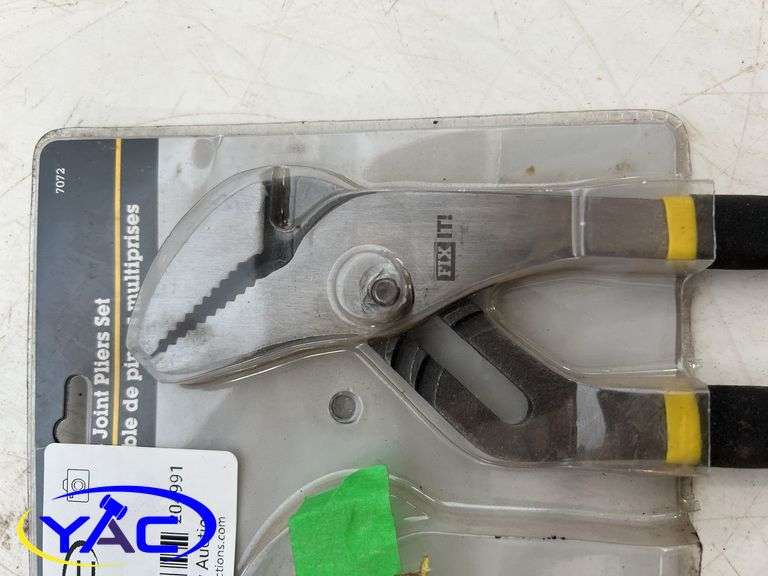 Pliers
