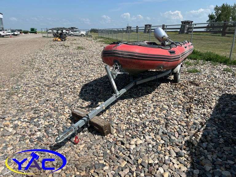 MERCURY INFLATABLE BOAT W/ 2006 EASYLOADER TRAILER