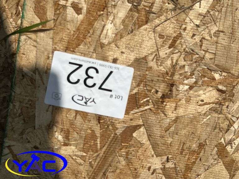 Assorted Sizes Of Plywood / Chip Board