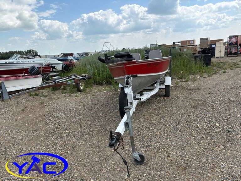14' LUND BOAT W/ TRAILER