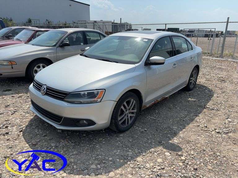2011 VOLKSWAGEN JETTA 2.0 TDI 4DR