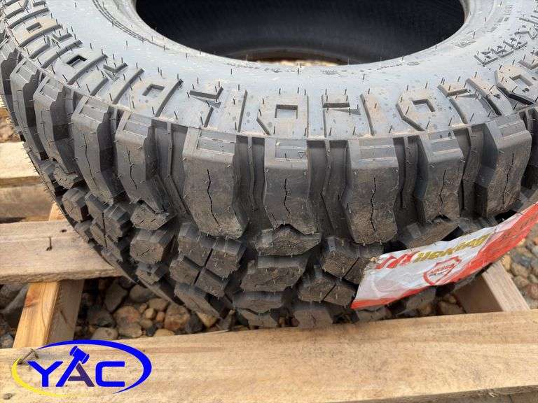 1- 33x12.5018LT Tire