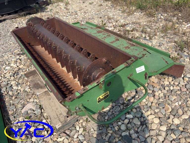 JOHN DEERE 8820 STRAW CHOPPER