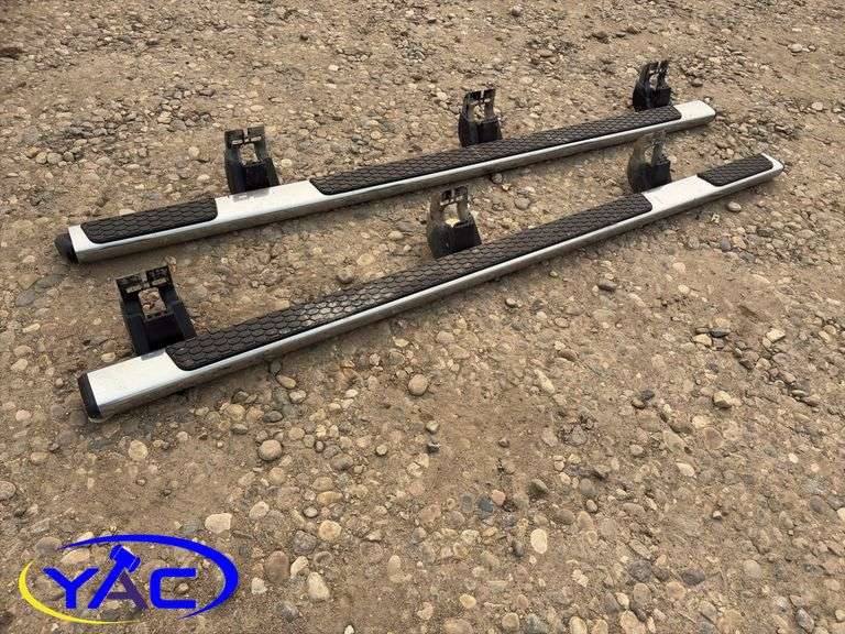 Set of Running Boards For 5th Gen Dodge