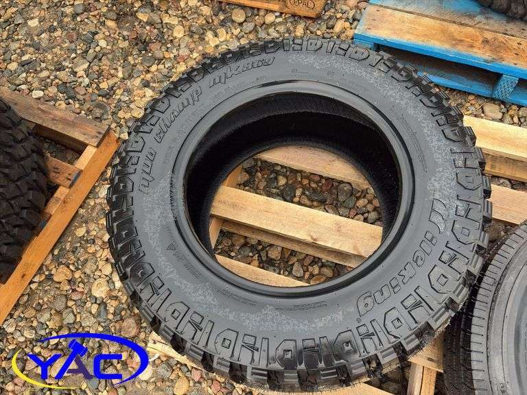 1- 33x12.5018LT Tire