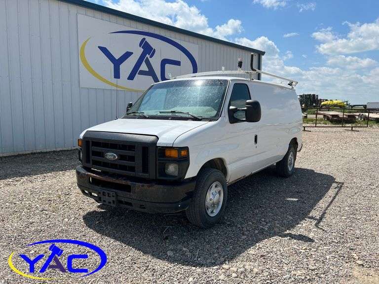 2011 FORD ECONOLINE E350 VAN