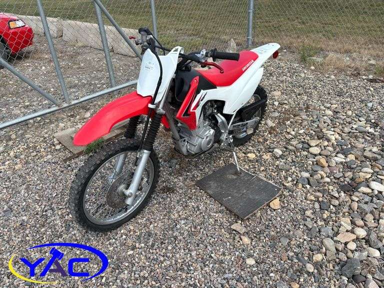 2015 HONDA CRF 125 DIRTBIKE