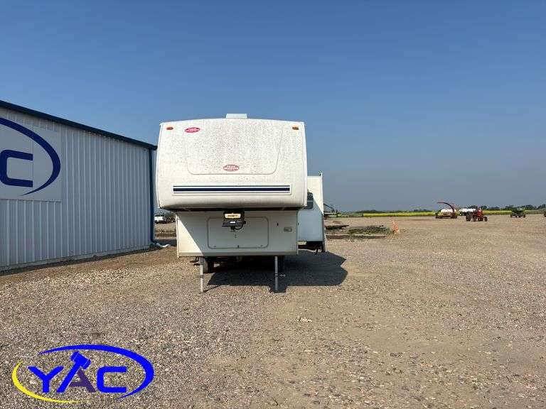 2003  THOR  DUTCHMAN FIFTH WHEEL CAMPER