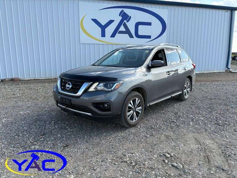 2017 NISSAN PATHFINDER 4DR 4WD