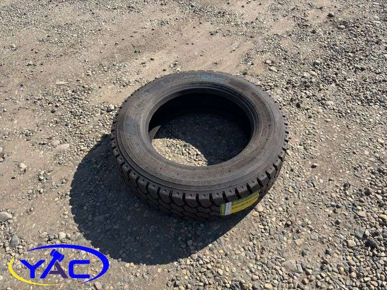 225/70R19.5 Tire