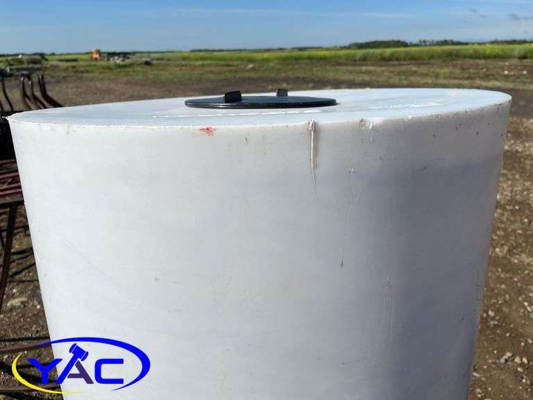 100 Gal Water Tank
