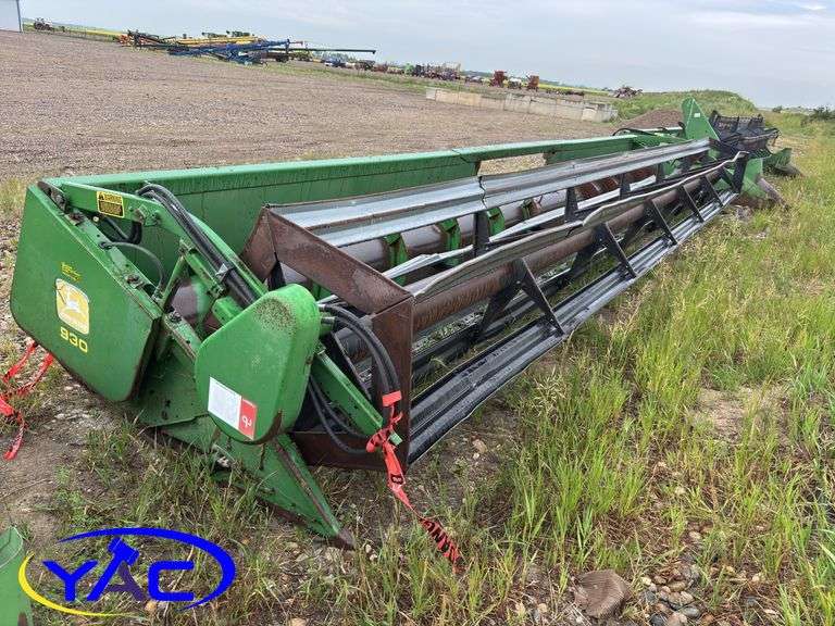 JOHN DEERE RIGID STRAIGHT CUT HEADER 30'