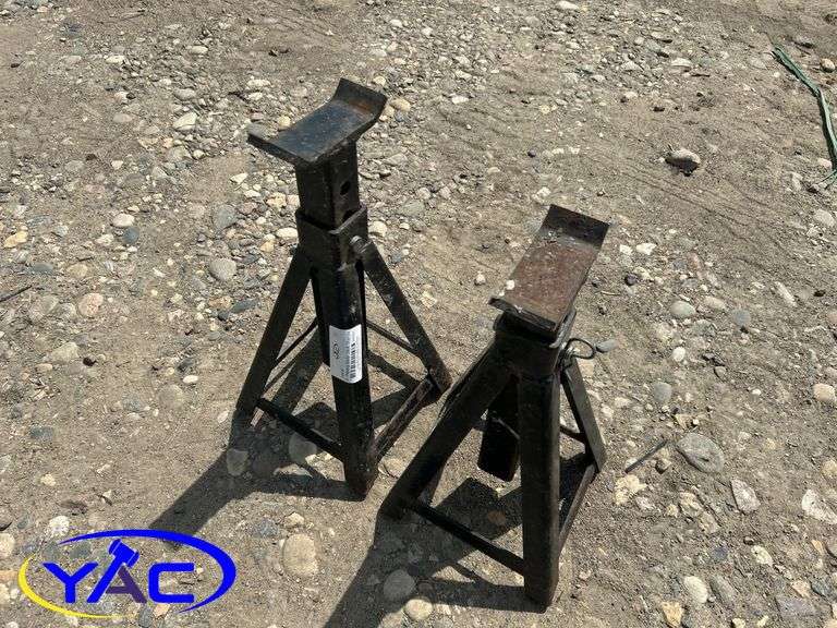 2- Heavy Duty Jack Stands