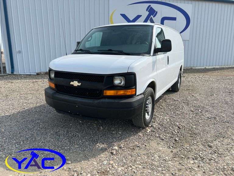 2013  CHEVROLET  EXPRESS VAN  2WD