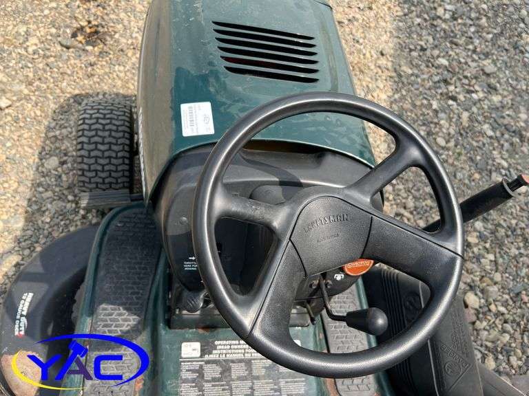 CRAFTSMAN RIDING LAWN MOWER