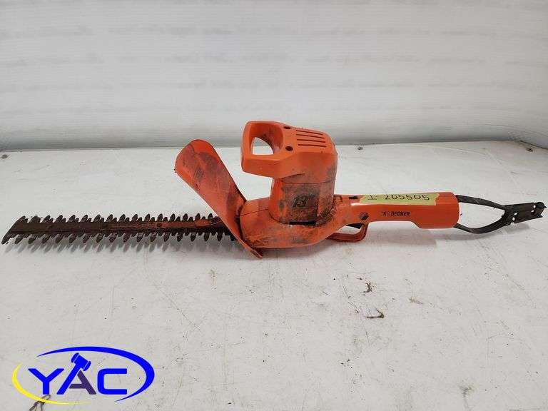 Black & Decker Hedge Trimmer