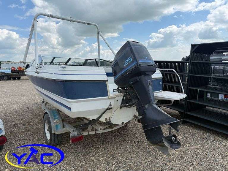 1987 BAYLINER CAPRI BOAT W/ 2004 EZ-LOADER TRAILER