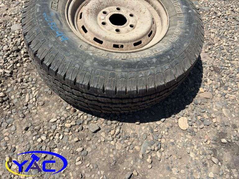 1- 245/75R16 Tire & Rim
