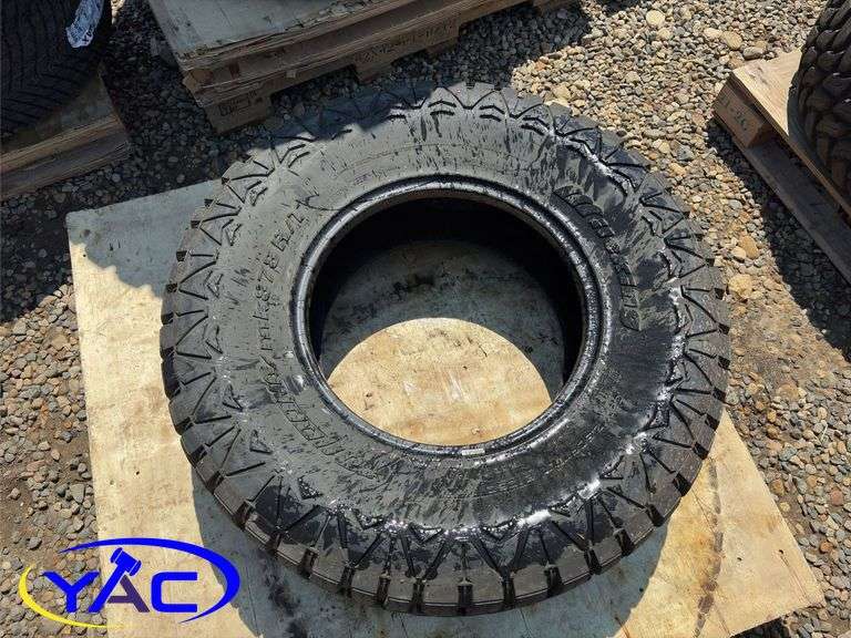 4- 35X12.50R17 Tires (BUYER MUST PAY 4X THE BID PRICE)