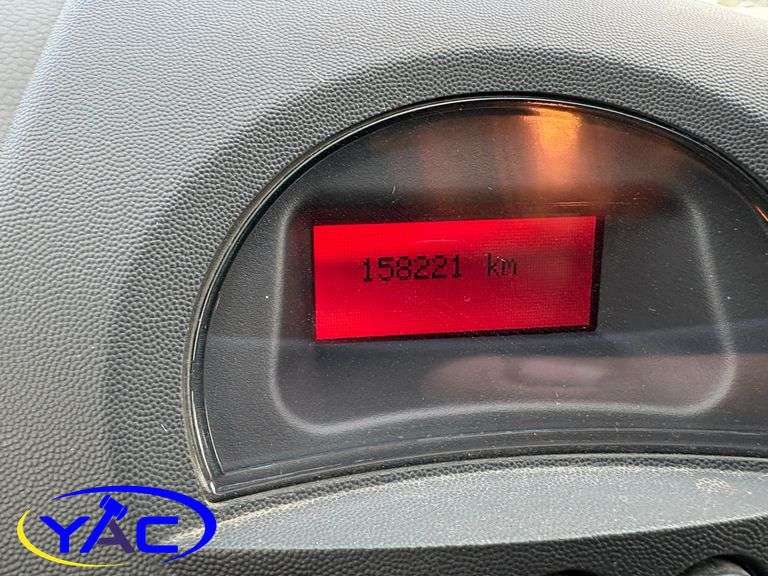 2005  PONTIAC  GRAND PRIX 4DR