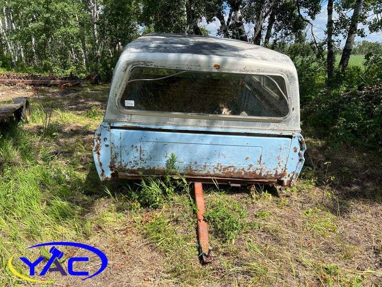 Blue & White Truck Topper On Wheels