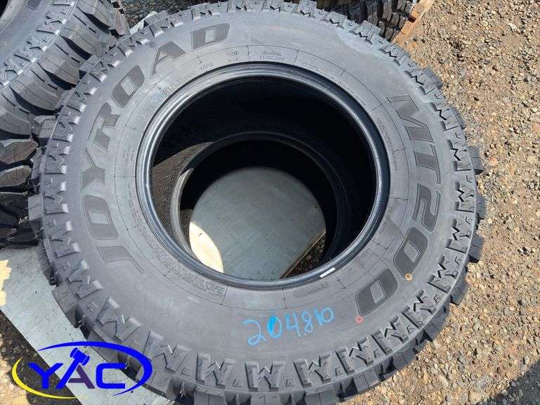 4- 35X12.50R17 Tires (BUYER MUST PAY 4X THE BID PRICE)
