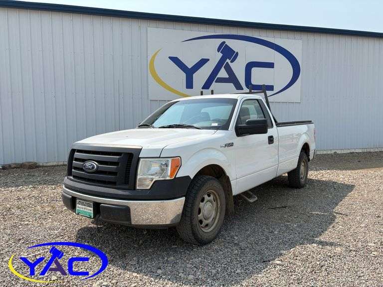 2011  FORD  F150 REG CAB 2WD