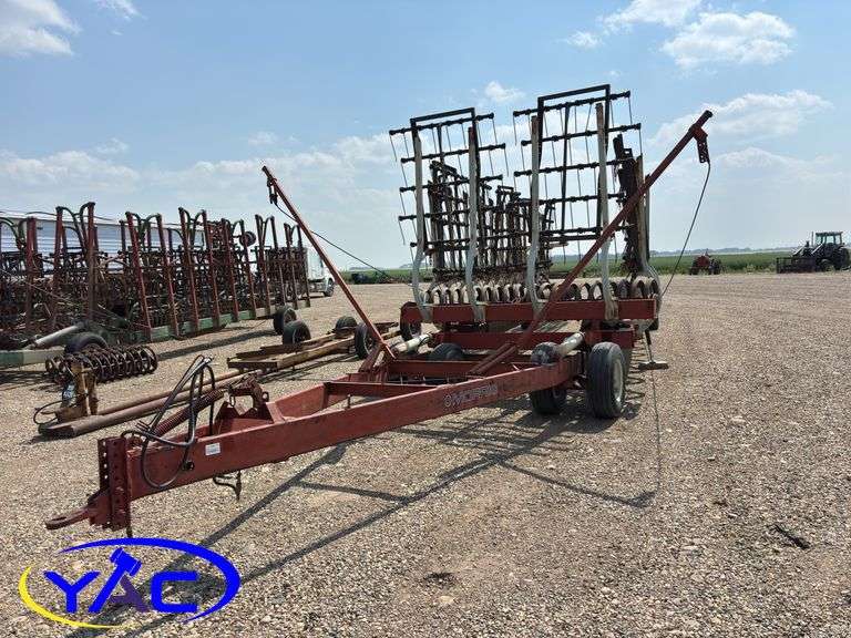 MORRIS 50' PACKER HARROW BAR
