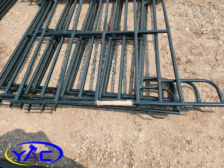 5- 9'6 Cattle/Horse Panel W/ Gate (BUYER MUST PAY 5X THE BID PRICE)