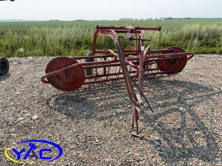 MASSEY FERGUSSON 36 HAY RAKE