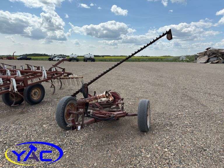 IH INTERNATIOAL 1100 9FT SICKLE MOWER