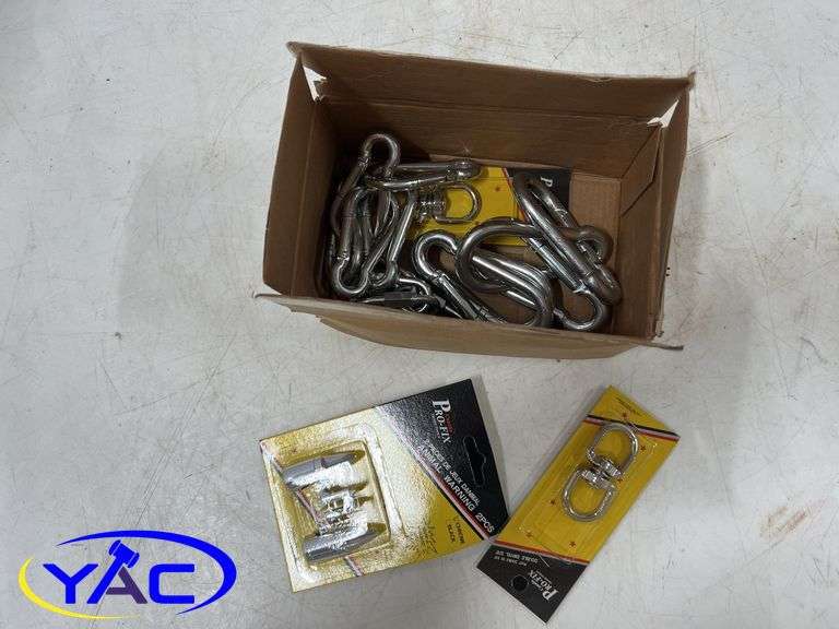 Snap & Screw Up Hooks, Double Swivel  & Animal Warning
