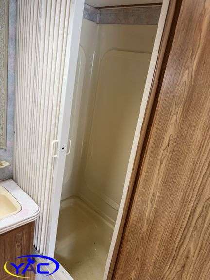 1995  CONQUEST  FIFTH WHEEL TRAILER