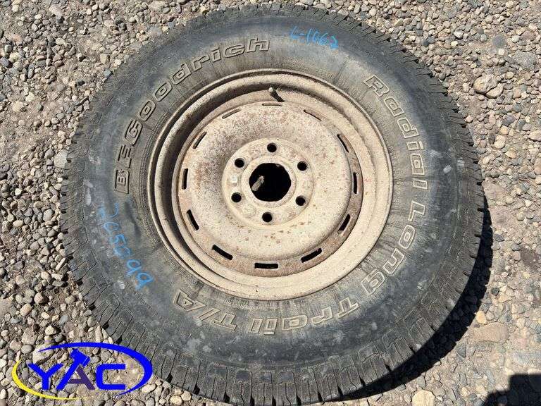 1- 245/75R16 Tire & Rim