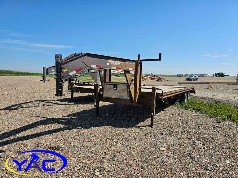 2011  FLATDECK H & H TRAILER